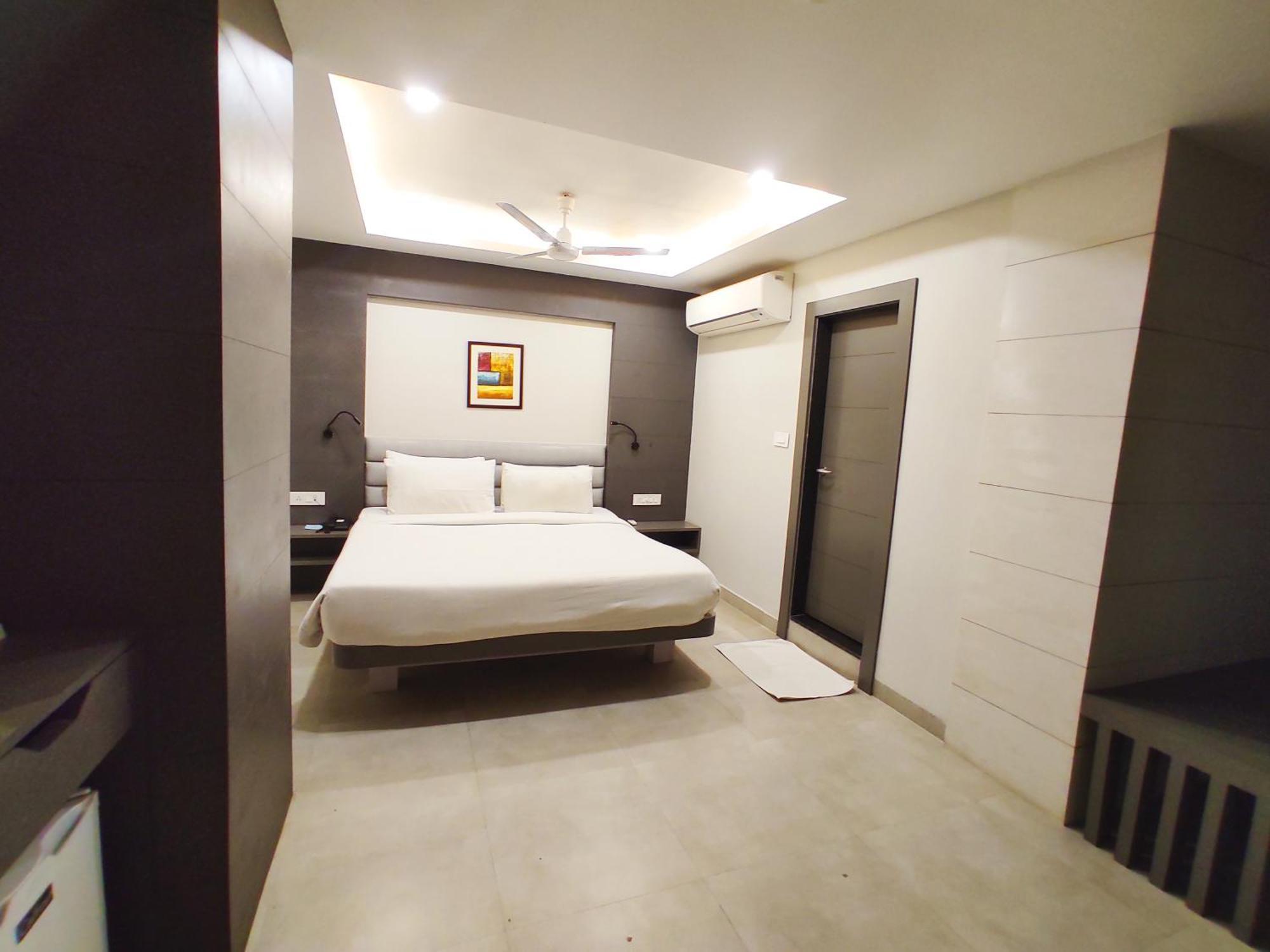 Hotel Rishiraj, Nagaon Nagaon (Assam) Exterior foto